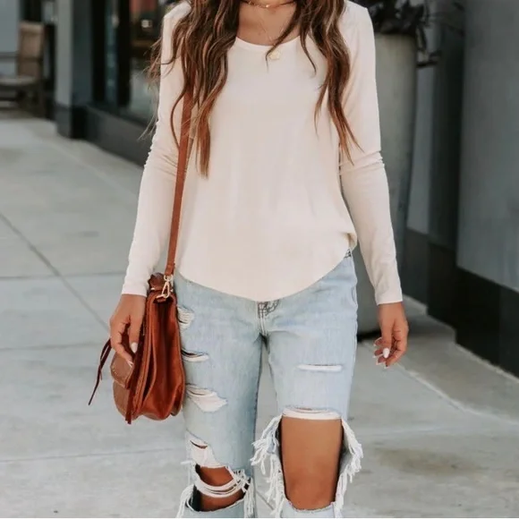 Vici Women’s Scoop neck Top - Picture 3 of 11